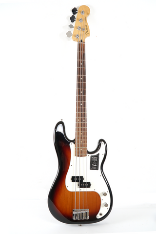 Fender Bass / 4 strings Player series