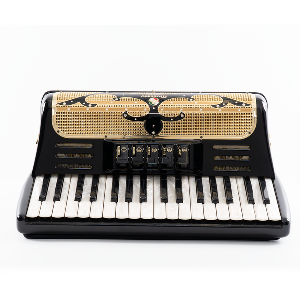 Piano Accordion / Black (Gold details)