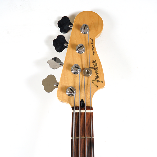 Fender Bass / 4 strings Player series