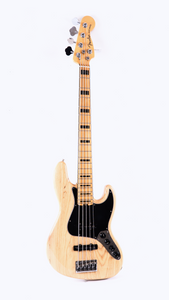 Bass Fender / 5 strings